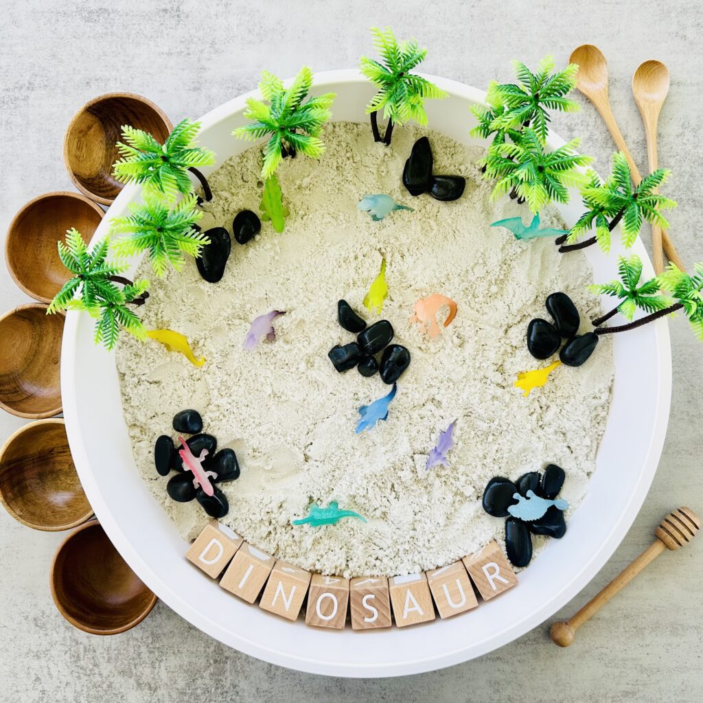 How to Create an Awesome Dinosaur Sensory Bin