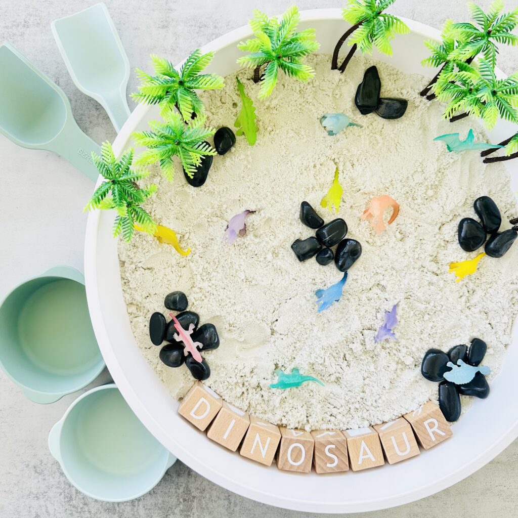 How to Create an Awesome Dinosaur Sensory Bin