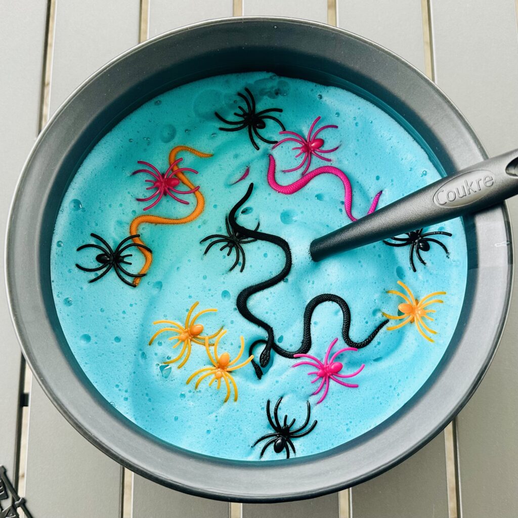 How to Make Spooky Halloween Bubble Foam Witches Brew