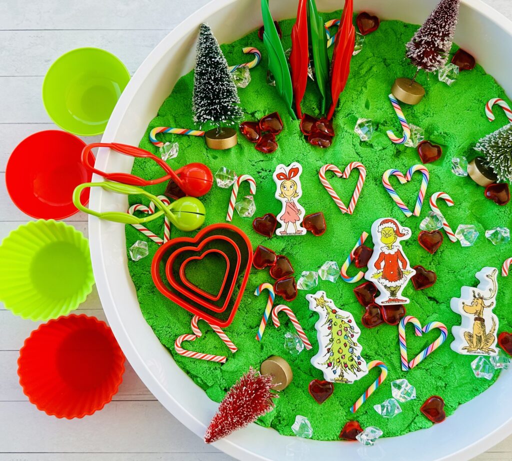 How to Create a Christmas Grinch Sensory Bin - Exciting Christmas Sensory Activities For Kids