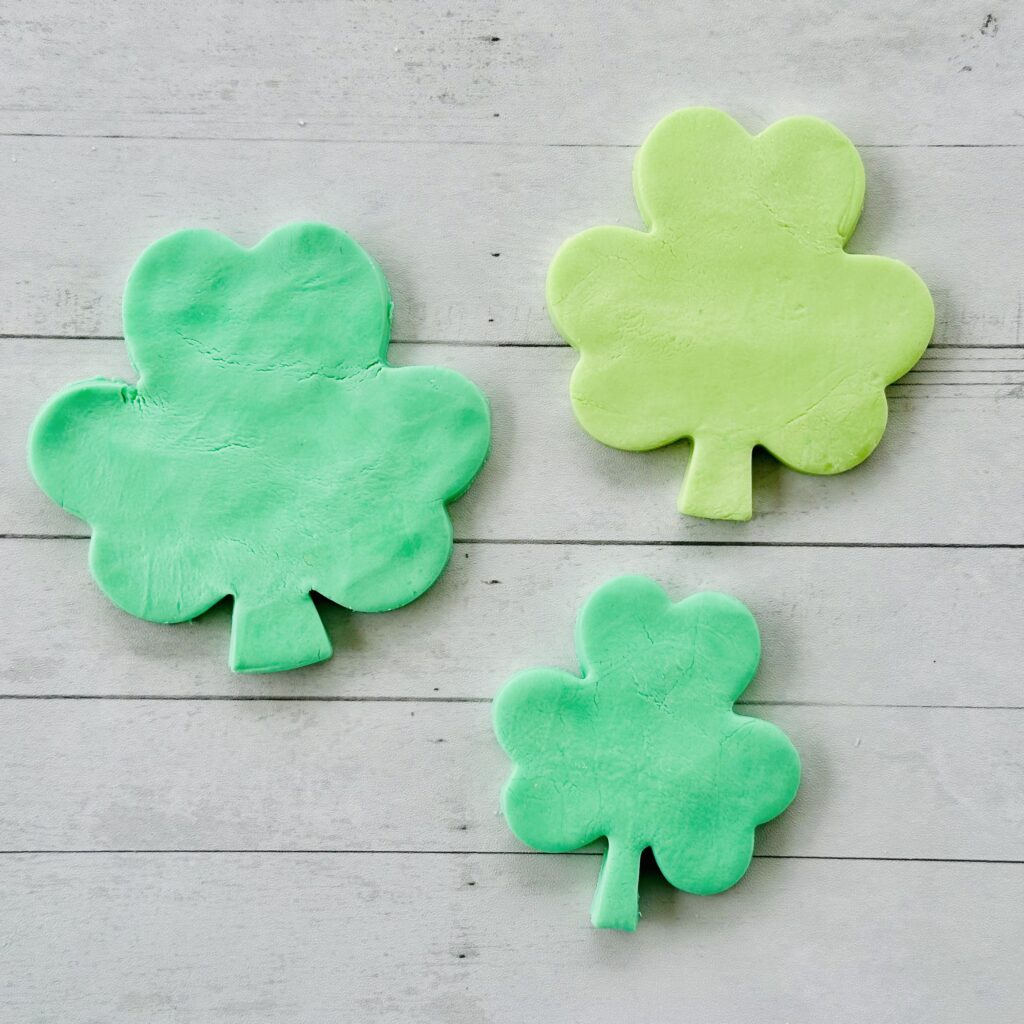 How To Make Edible St. Patrick’s Day Play Dough