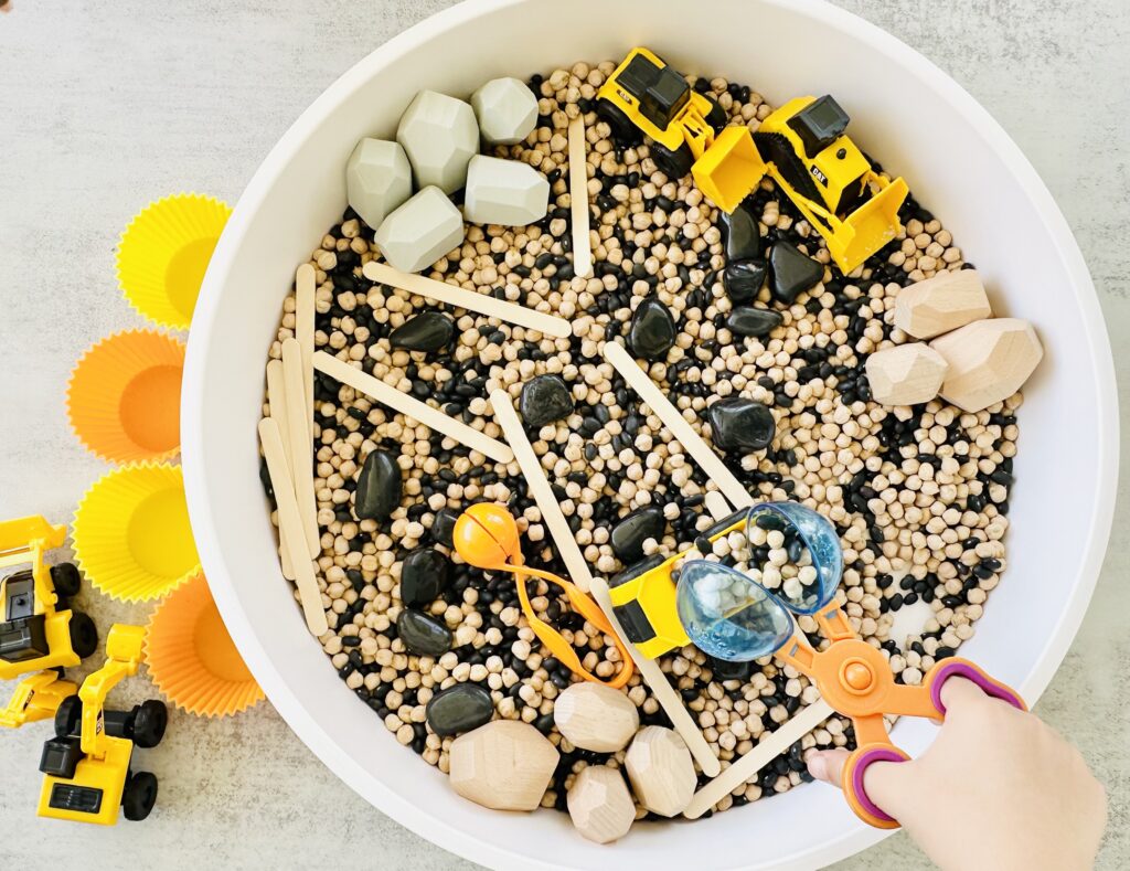 How To Make An Awesome Contruction Sensory Bin