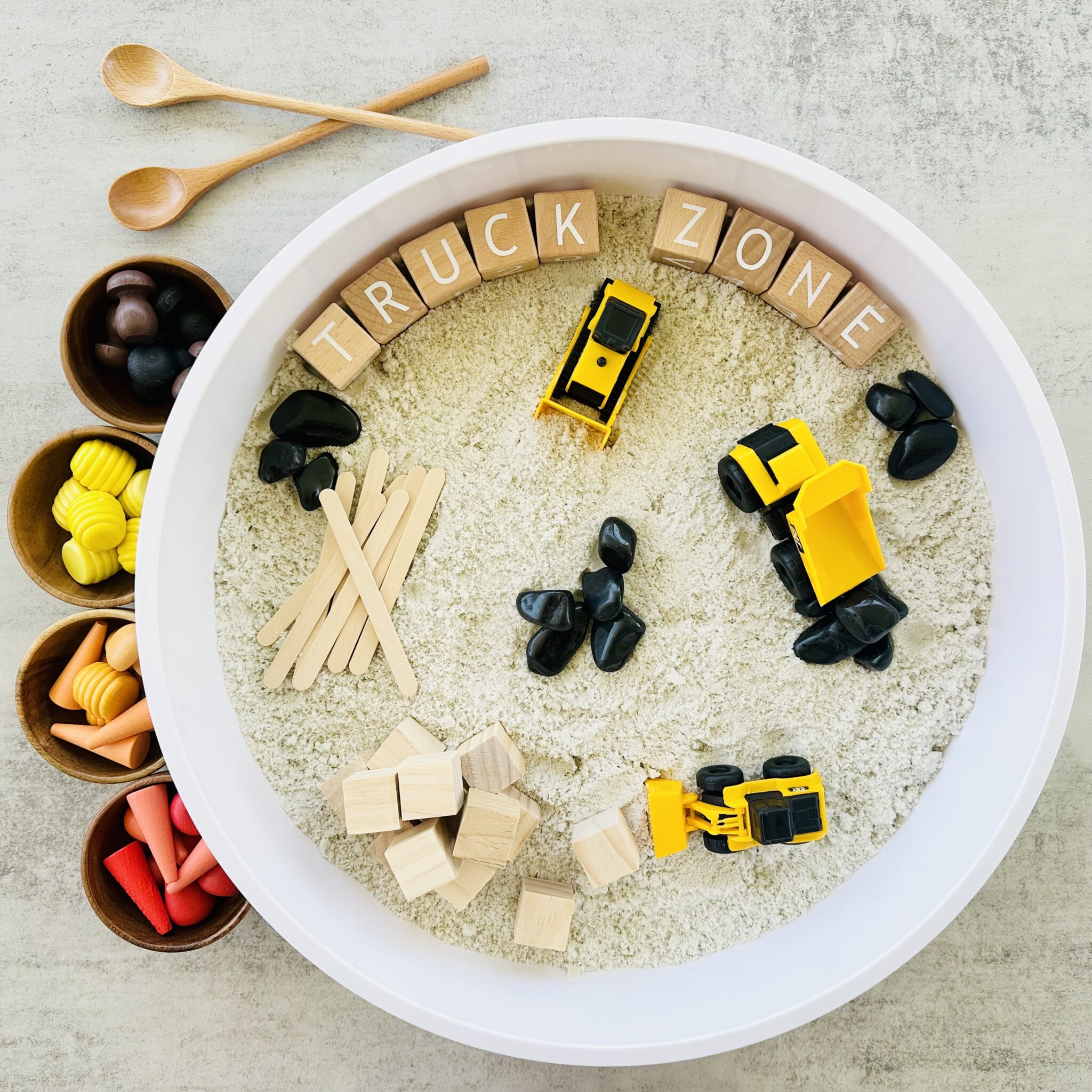 How To Make A Kinetic Sand Construction Sensory Bin - Raising Wild ...