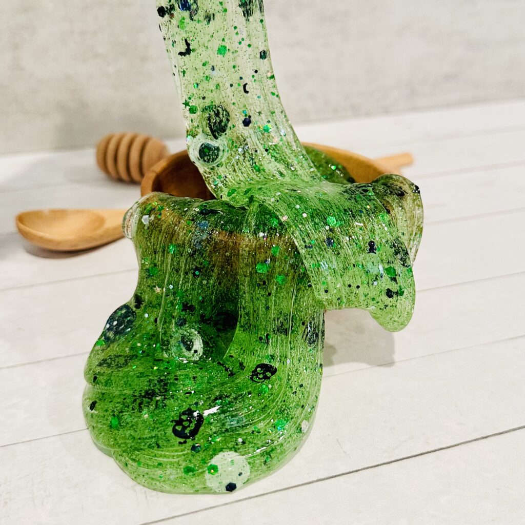 How To Make Spooky Halloween Monster Slime (No Borax!)