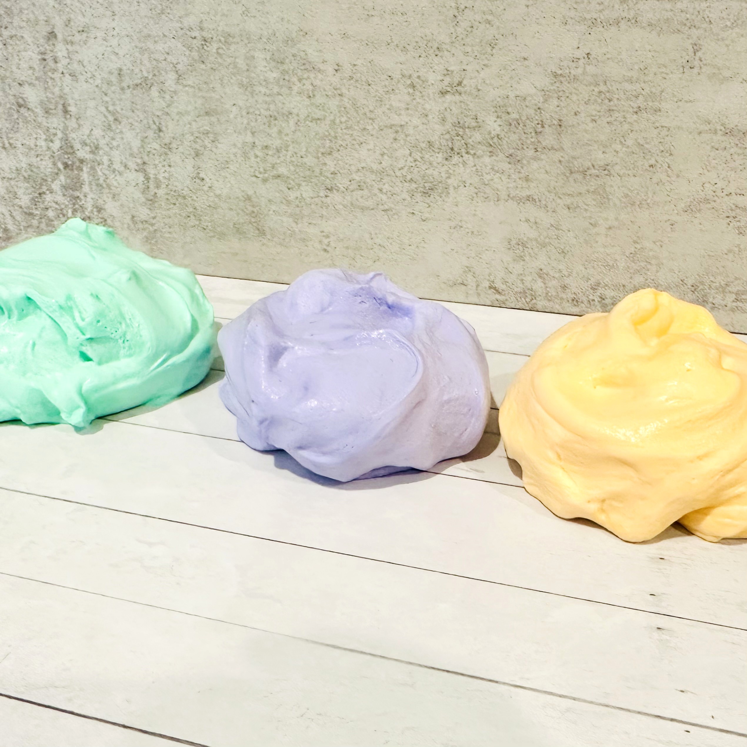 How To Make Halloween Fluffy Slime (No Borax!)