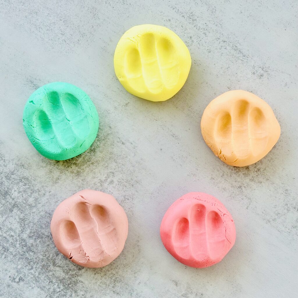 Edible Fall Playdough Recipe (No Cook Recipe!)
